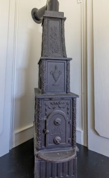 4 Fin gammel ovn 1 etg 2