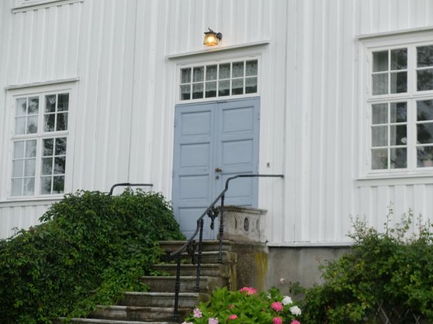 Inngangsområde og trapp på Lier prestegård