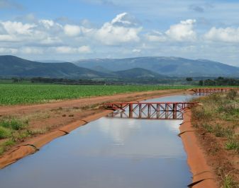 Vannkanal i Tanzania. Foto