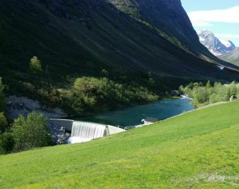 Bilde av kraftverket i Ringdal. Foto