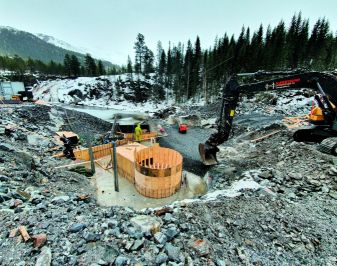 Kraftverket i Hellifossen under konstruksjon