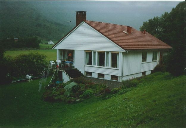 Hornindal prestebustad