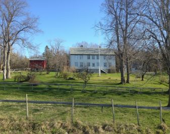 Flott trebygning fra sent attenhundretall